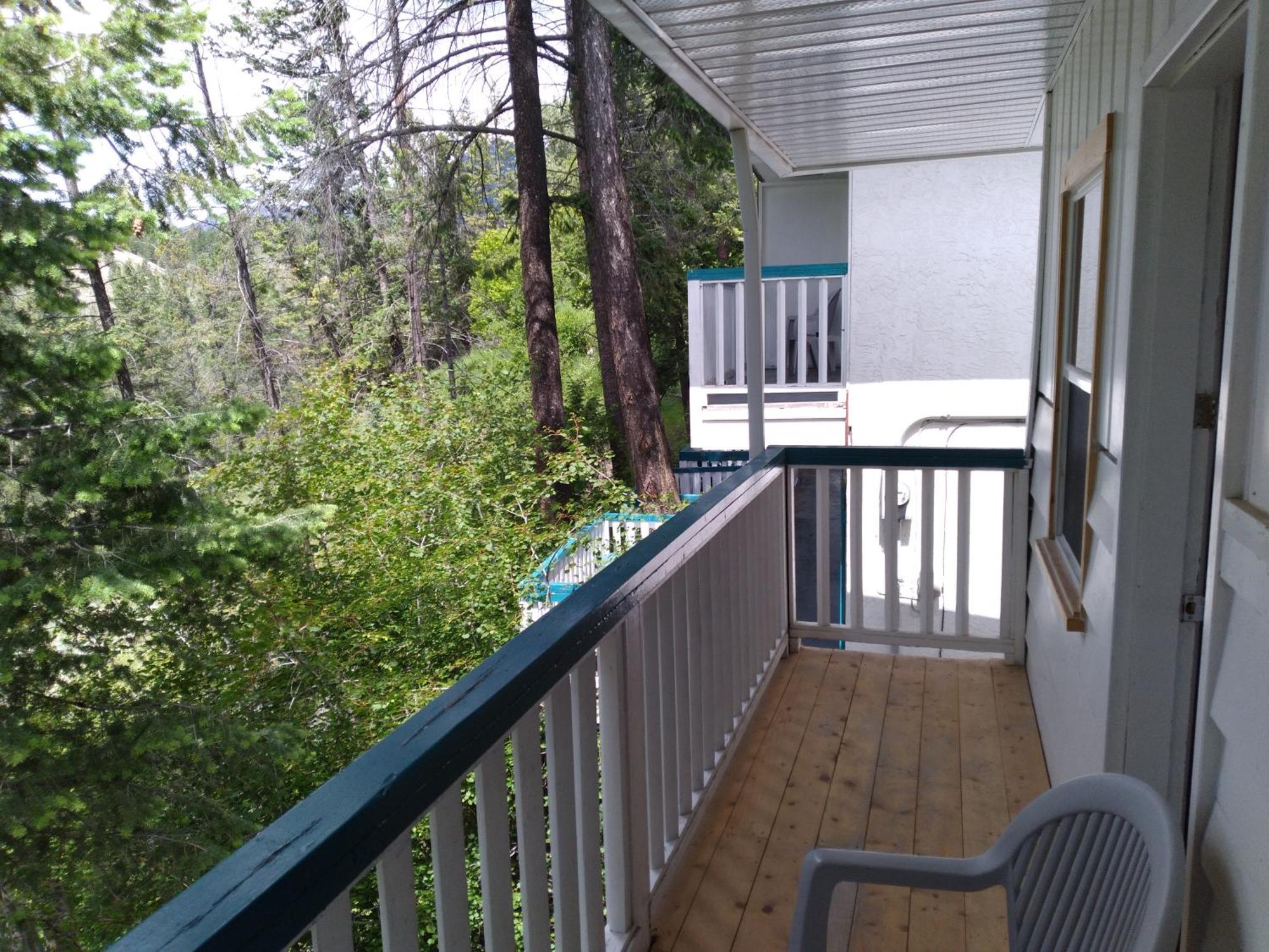 Appletree Inn Radium Hot Springs Zewnętrze zdjęcie
